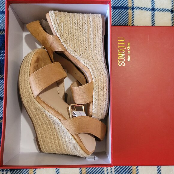 Women's Wedge Sandals Size 5 - Picture 1 of 2
